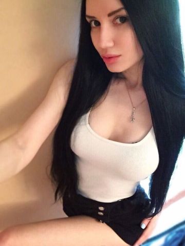 Виктория Принимаю У Себя